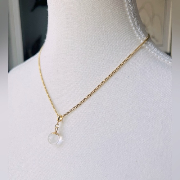 Dainty 18kt Gold Plated Curb Chain with Crystal Quartz - Picture 2 of 7